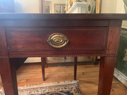 19th Century English Federal Pembroke drop leaf table
