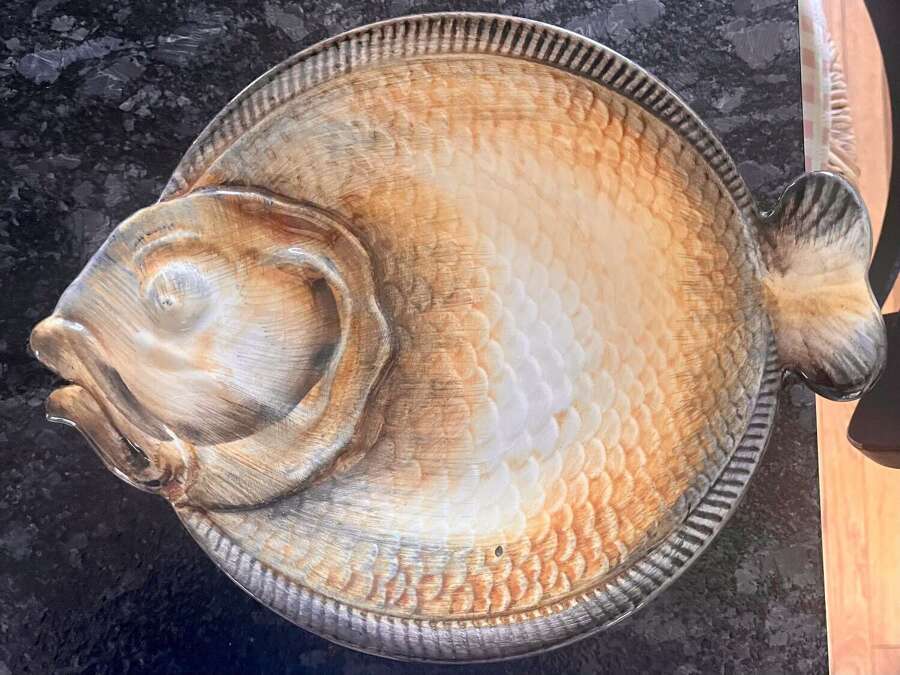 Vintage Italian Majolica Fish Plates &ndash; Set of 2