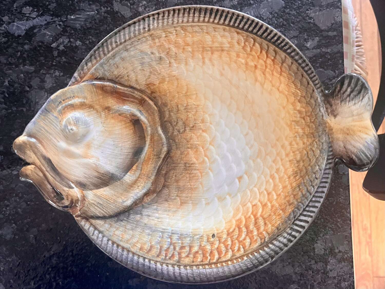 Vintage Italian Majolica Fish Plates – Set of 2
